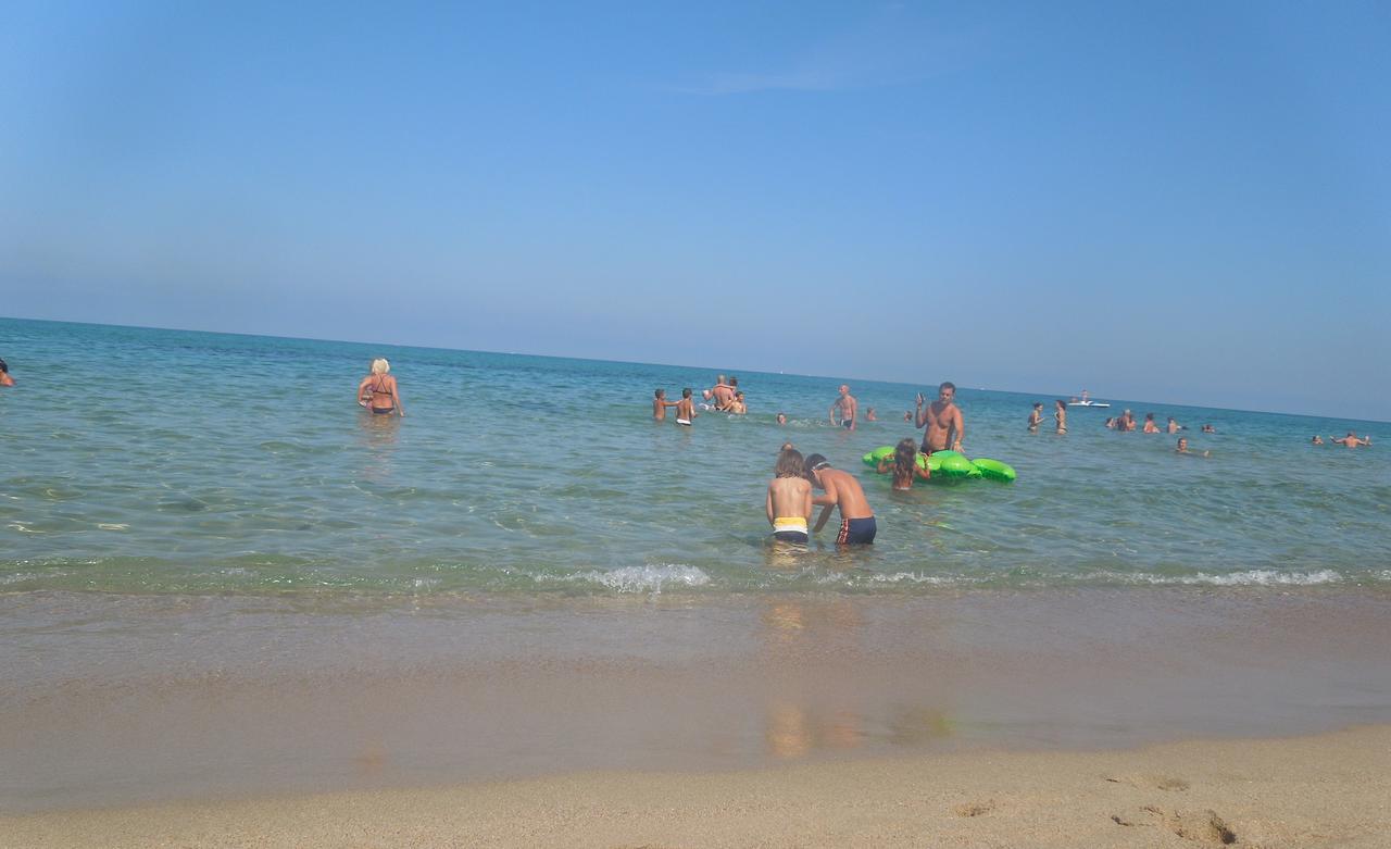 바데시 Baia Delle Mimose 아파트 호텔 외부 사진